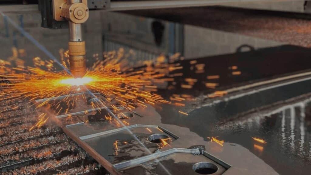Corte a Plasma vs. Oxicorte em Aço Inox: Qual oferece o melhor custo-benefício para chapas grossas? 2 image 4